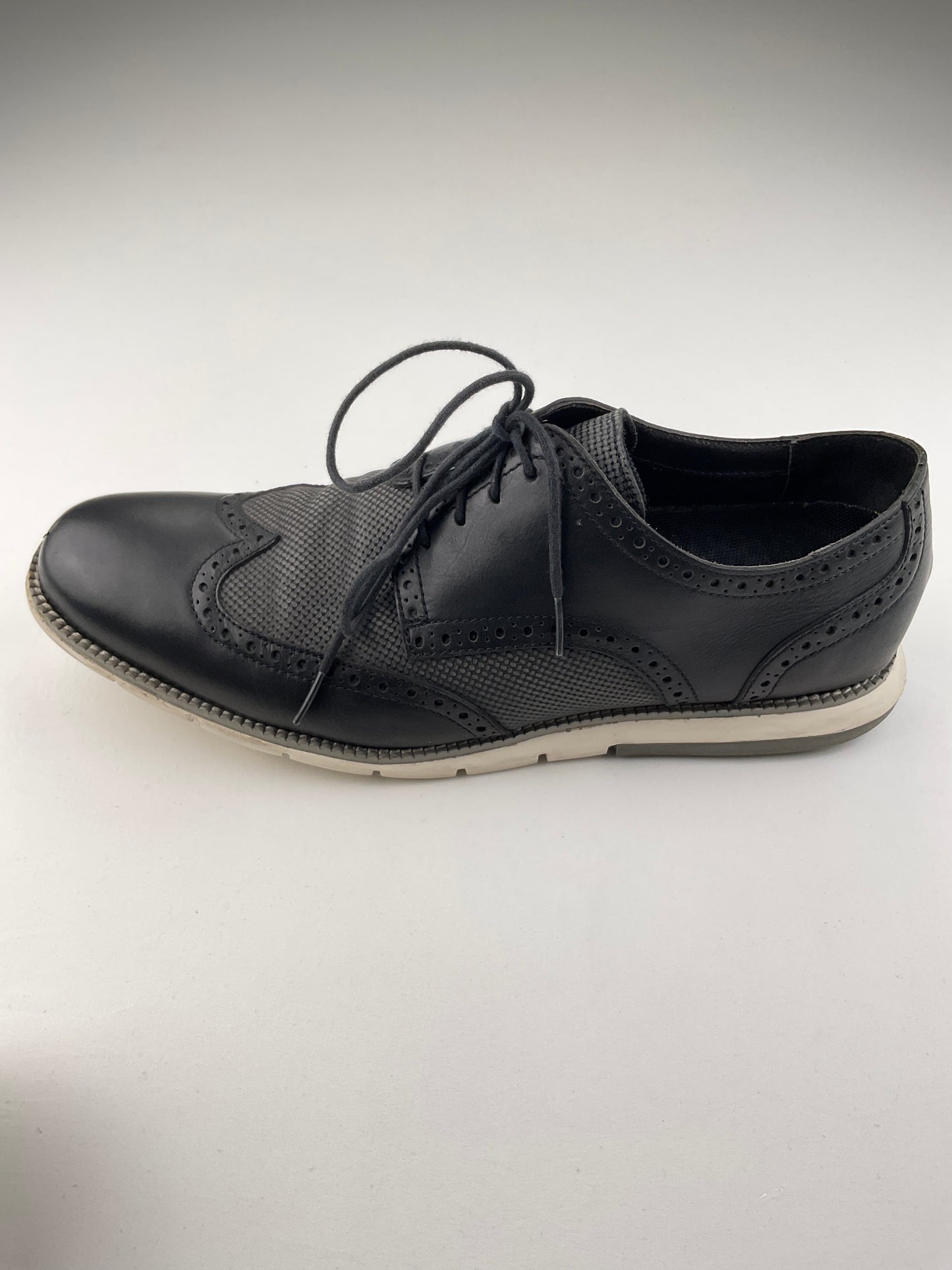 Tenis Negro Cole Haan