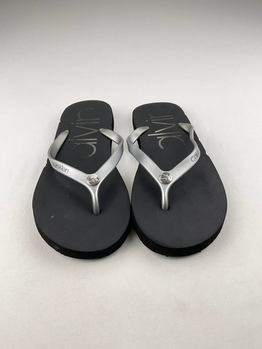 Sandalia Gris Calvin Kein