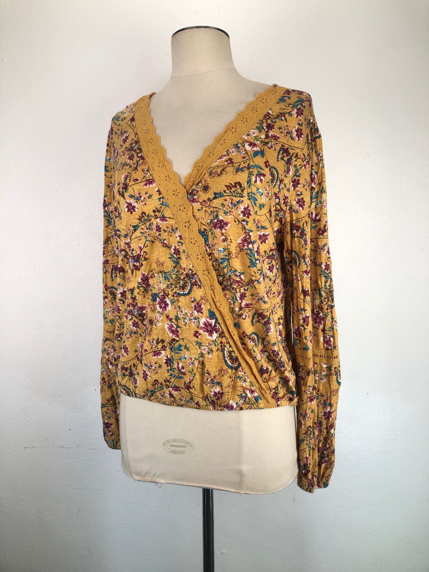 Blusa Amarillo de Flores Belle du Jour