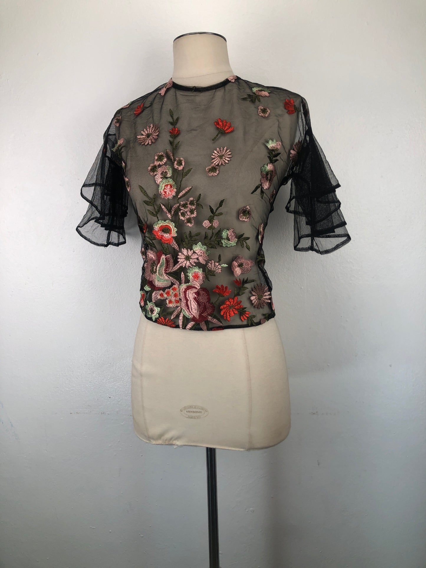 Blusa Negro de Flores Haute Monde