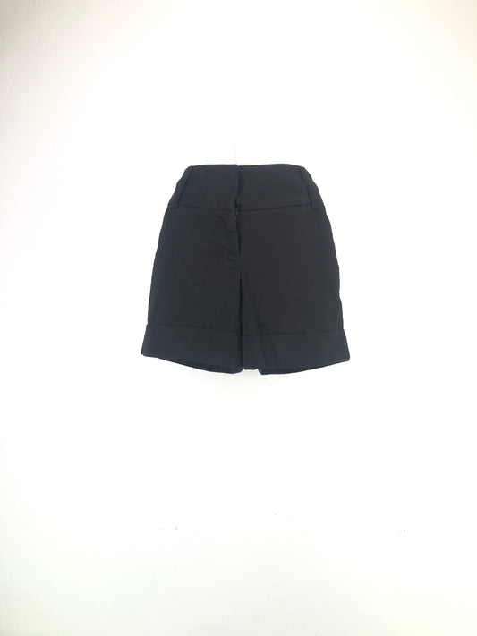 Short Negro Express Design Studio