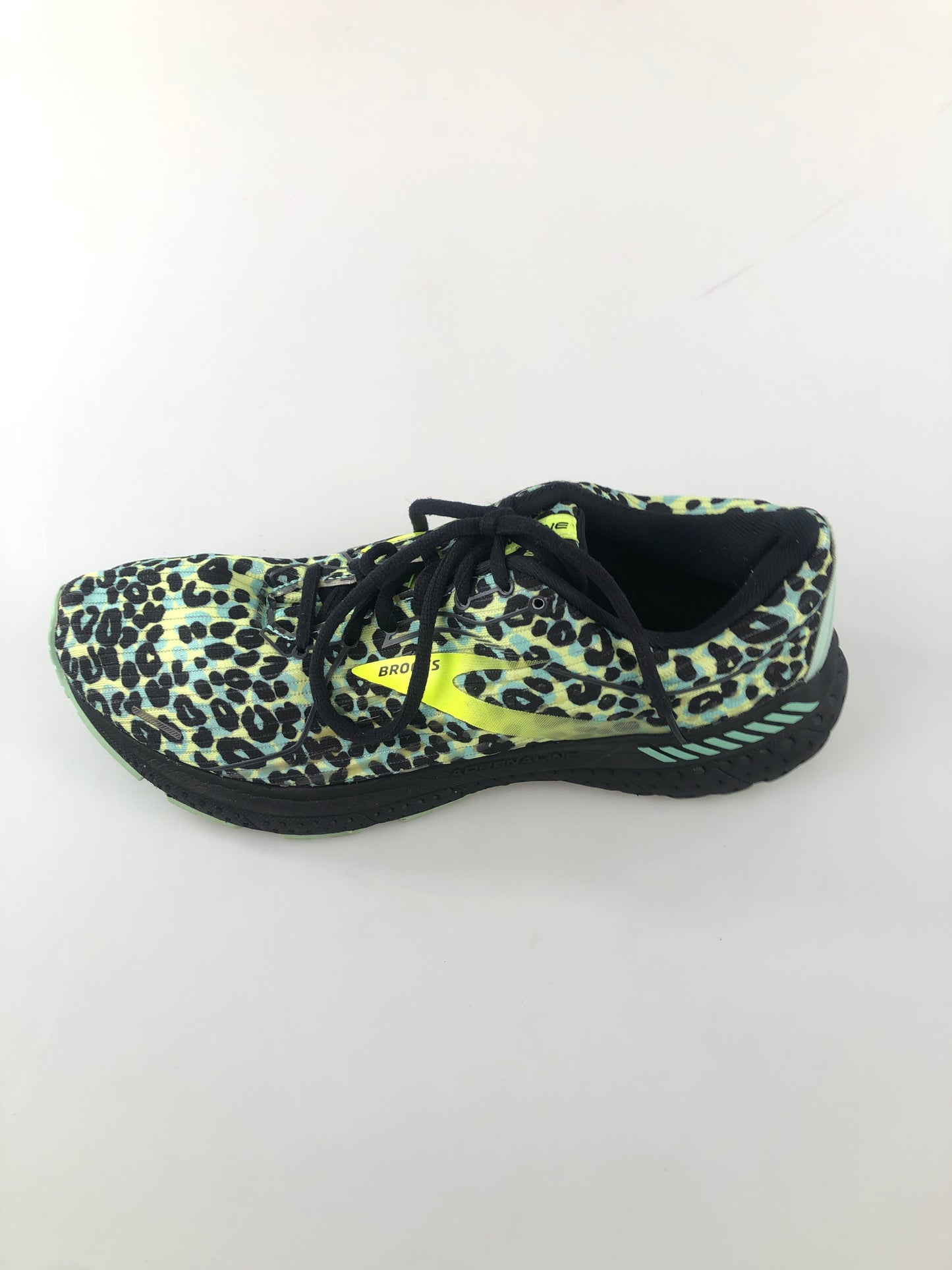 Tenis Verde limon Deportivo Brooks
