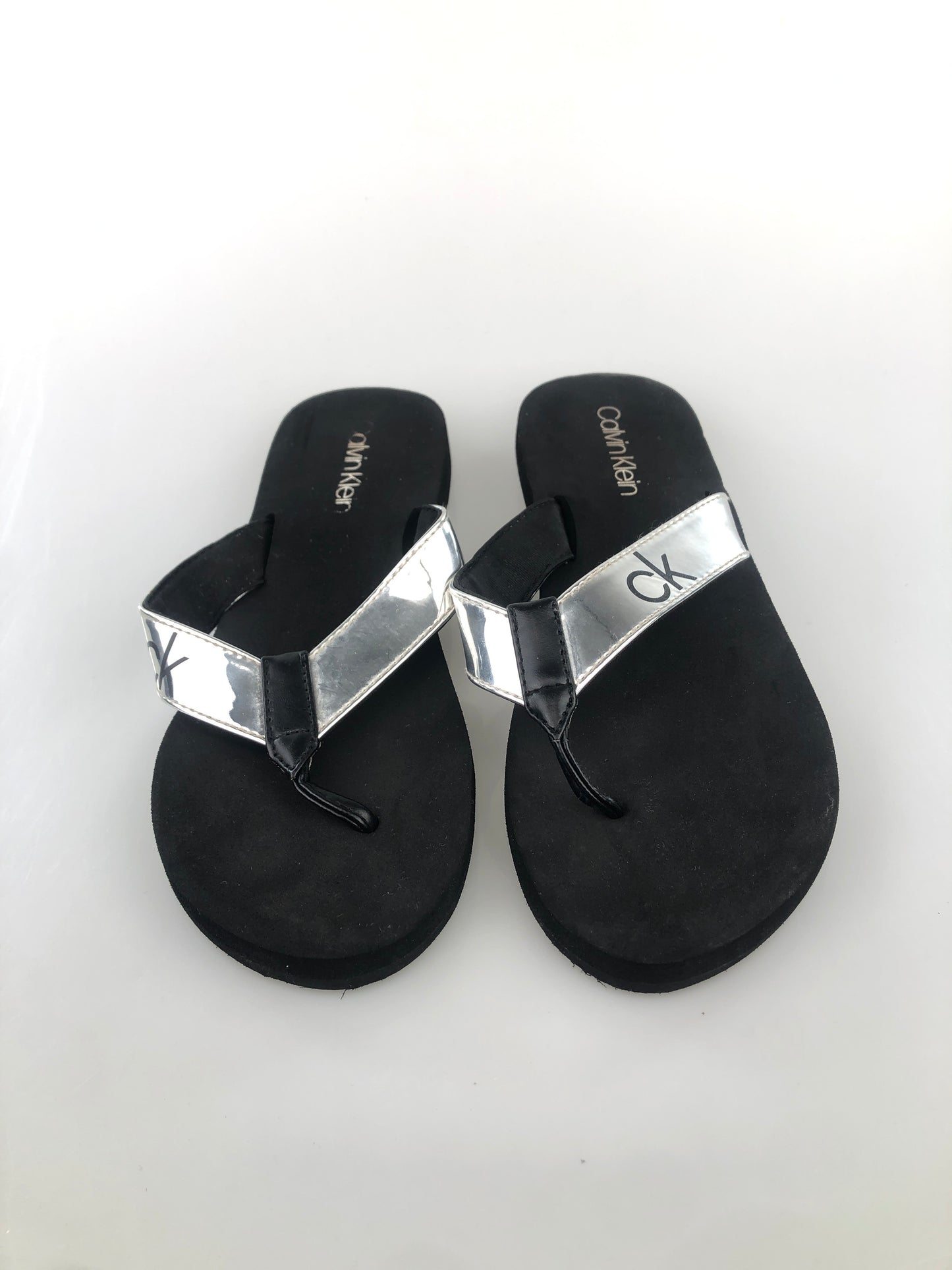 Sandalia Plateado Calvin Klein