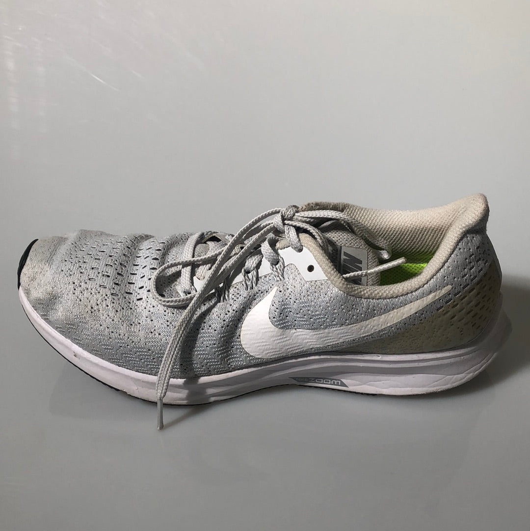 Tenis Gris Nike Zoom Pegasus 35
