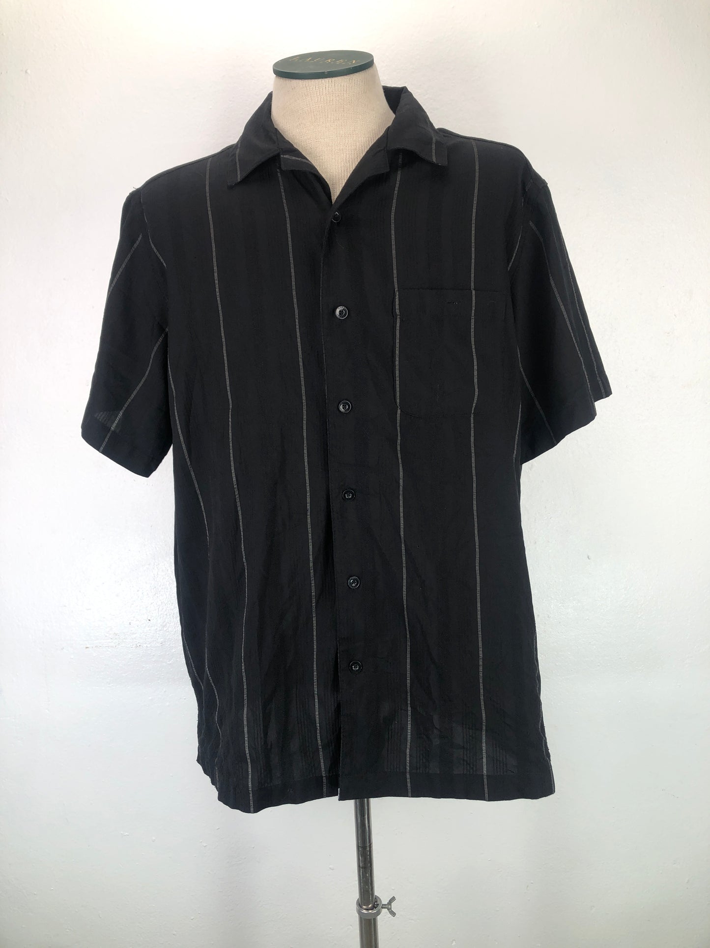 Camisa Negro de Rayas Haggar
