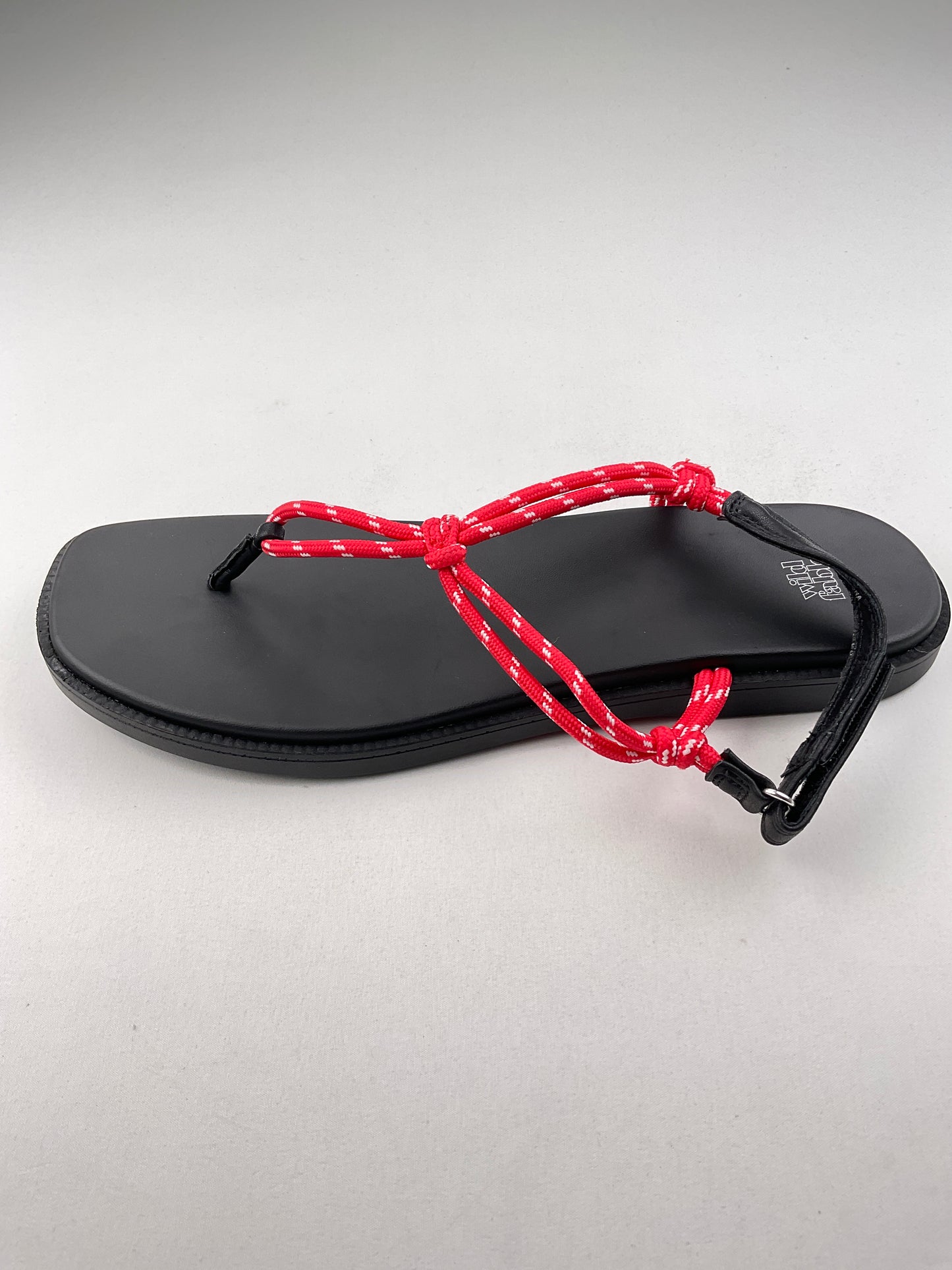 Sandalia Rojo Wild Fable