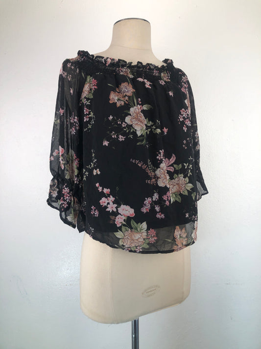 Blusa Negro de Flores Lily Whiti