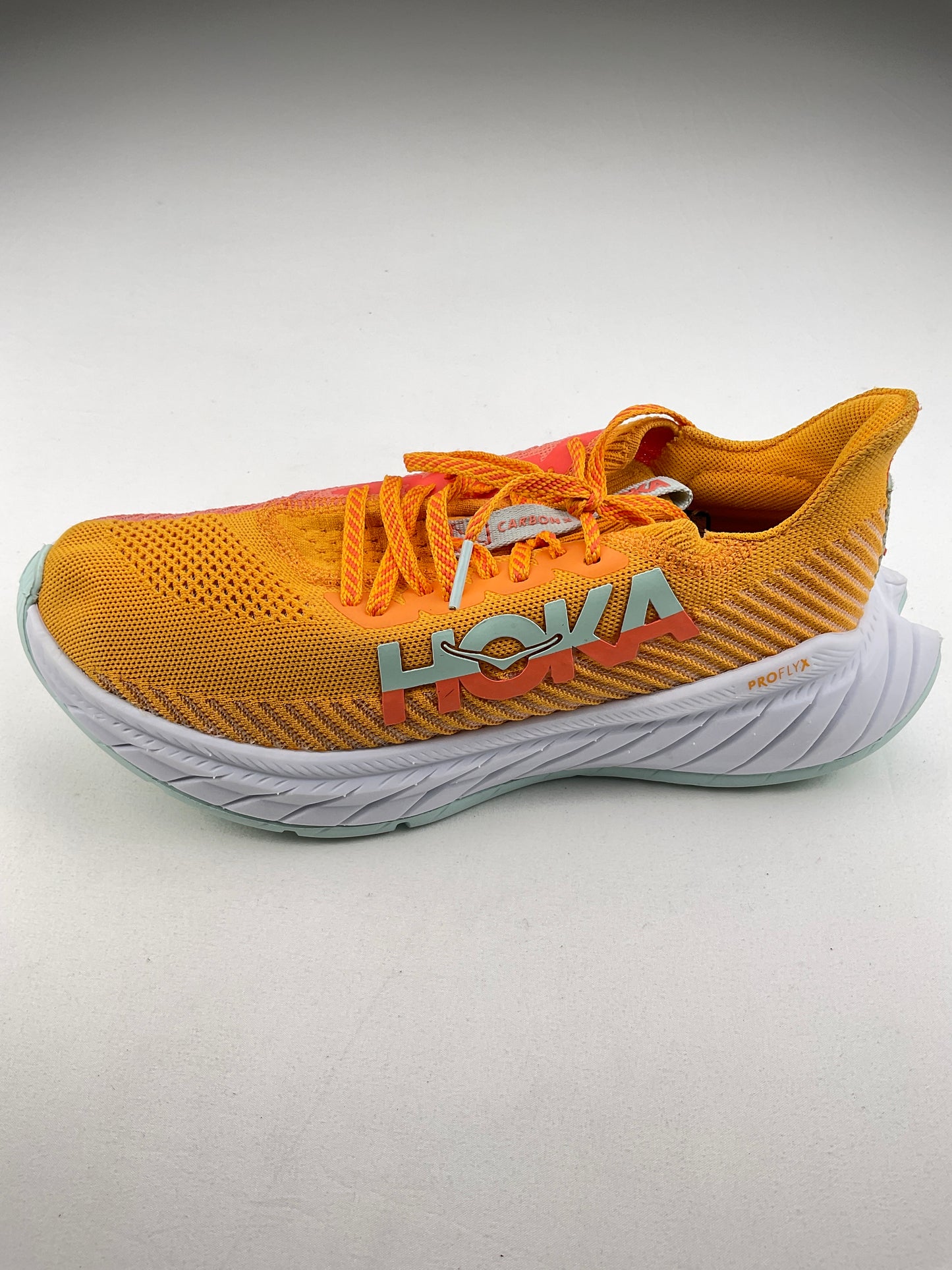 Tenis Naranja Deportivo Hoka