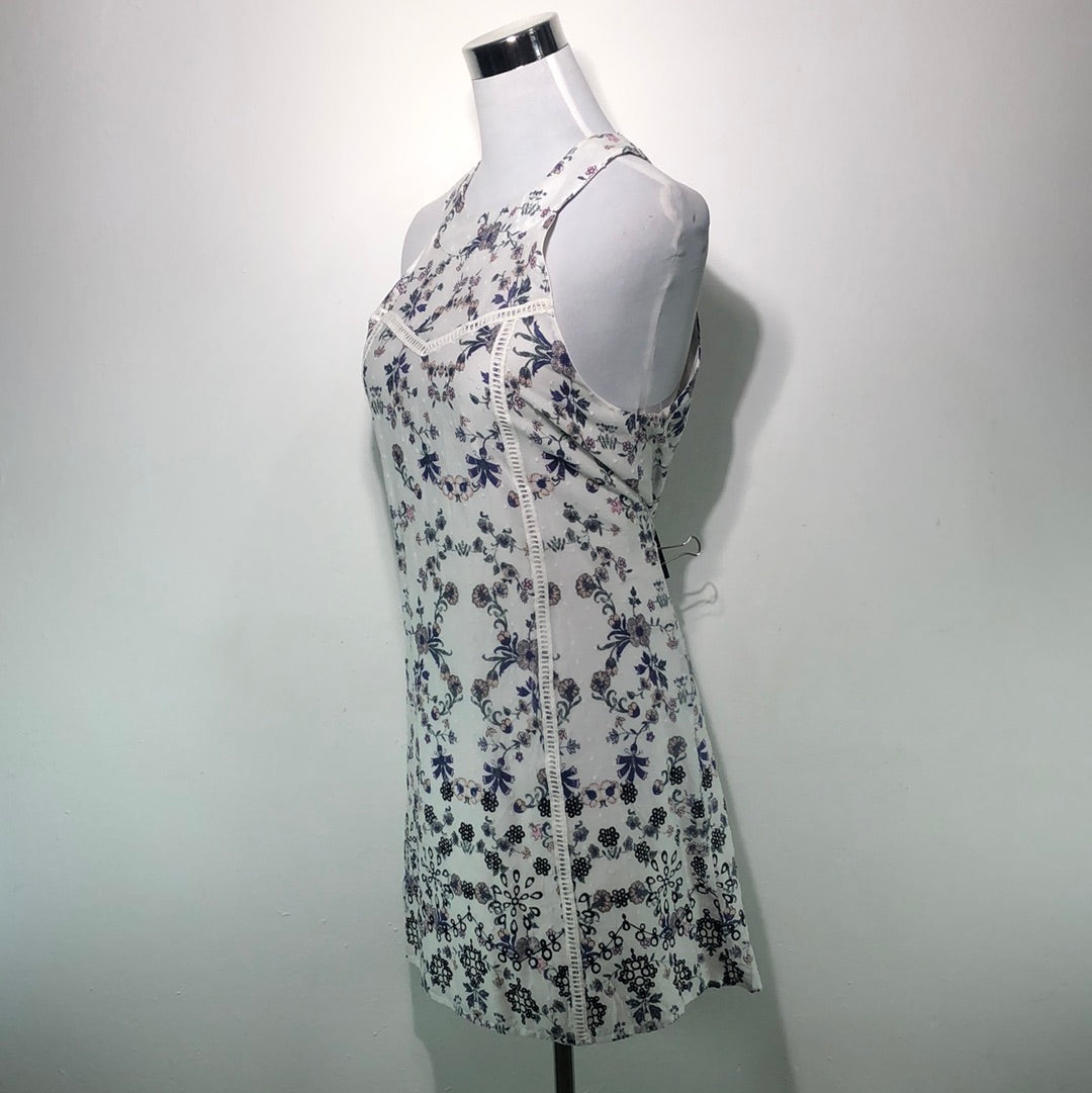 Vestido Blanco de Flores