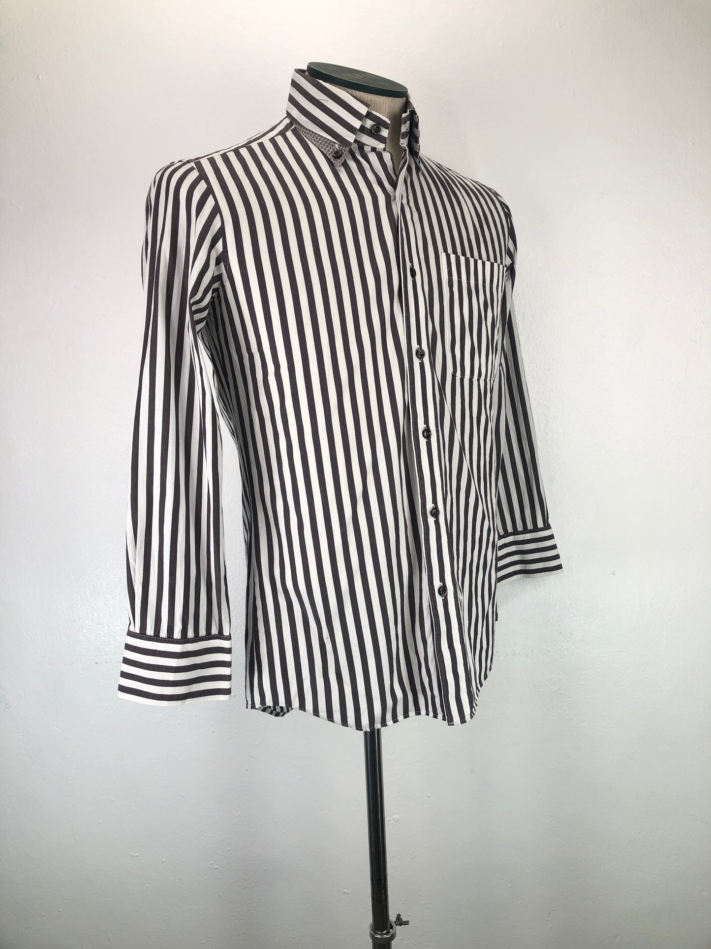Camisa Gris de Rayas Boctor Belee