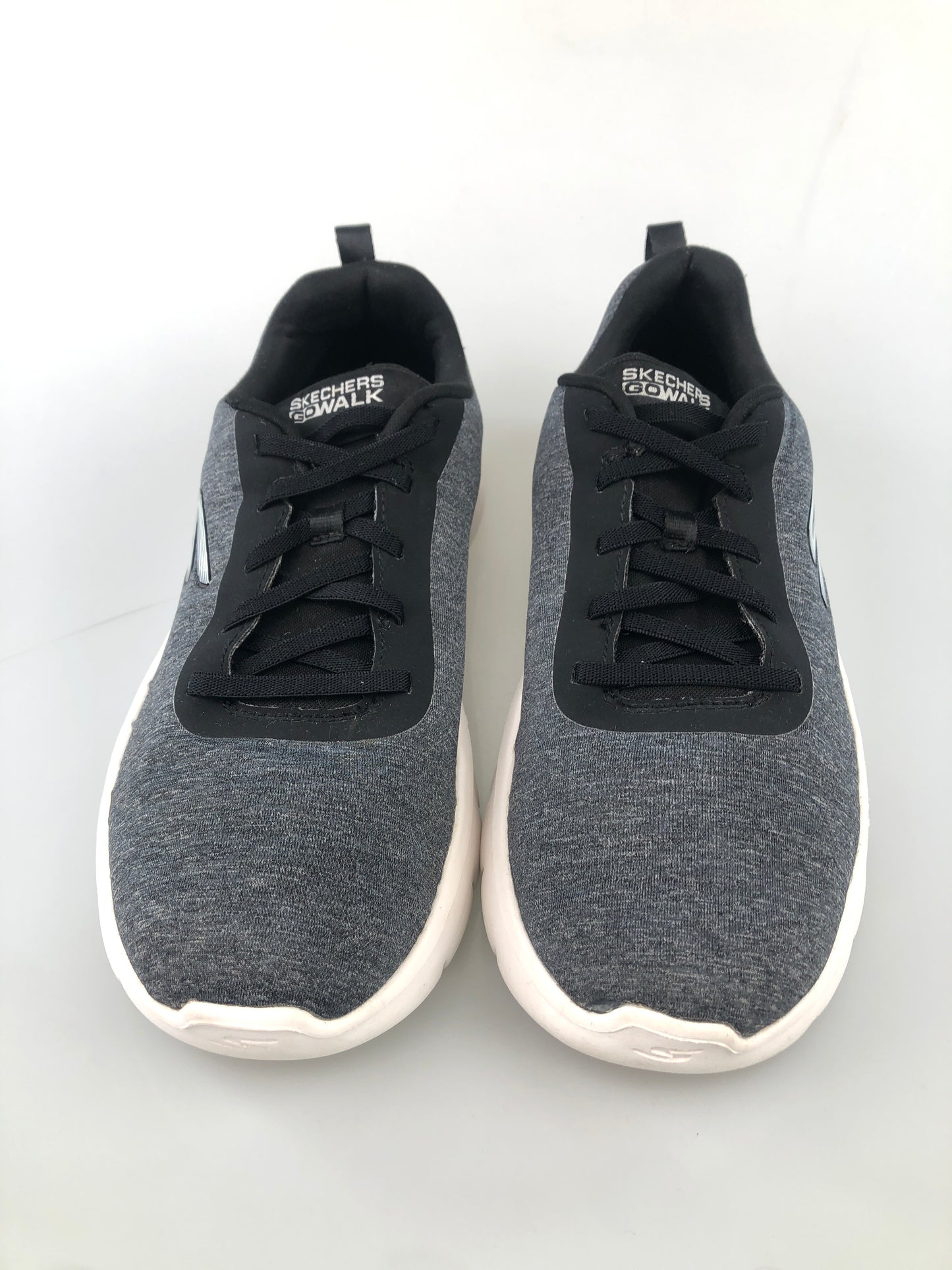 Tenis Gris Deportivo Skechers Gowalk