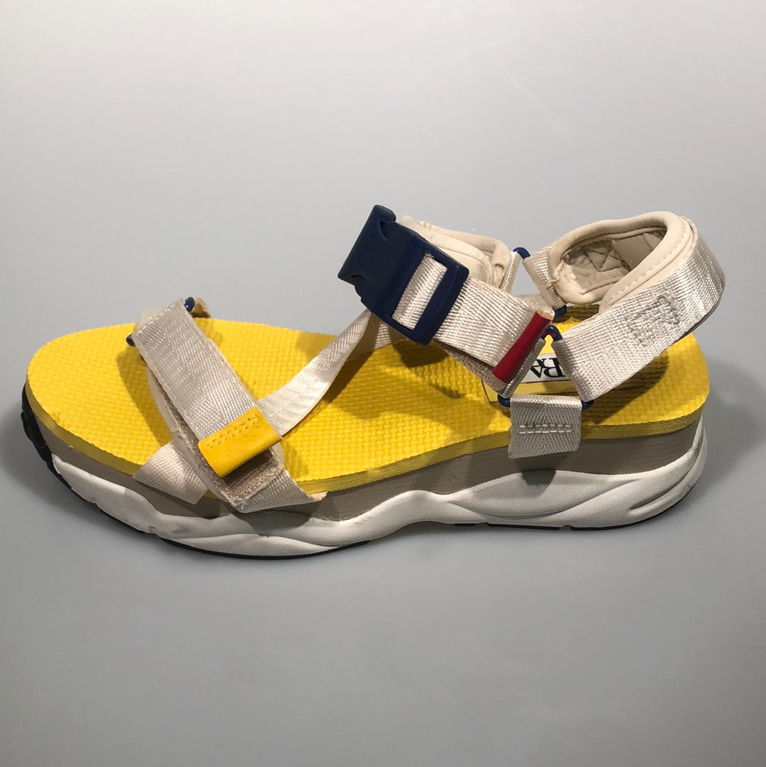 Sandalia Amarillo Zara