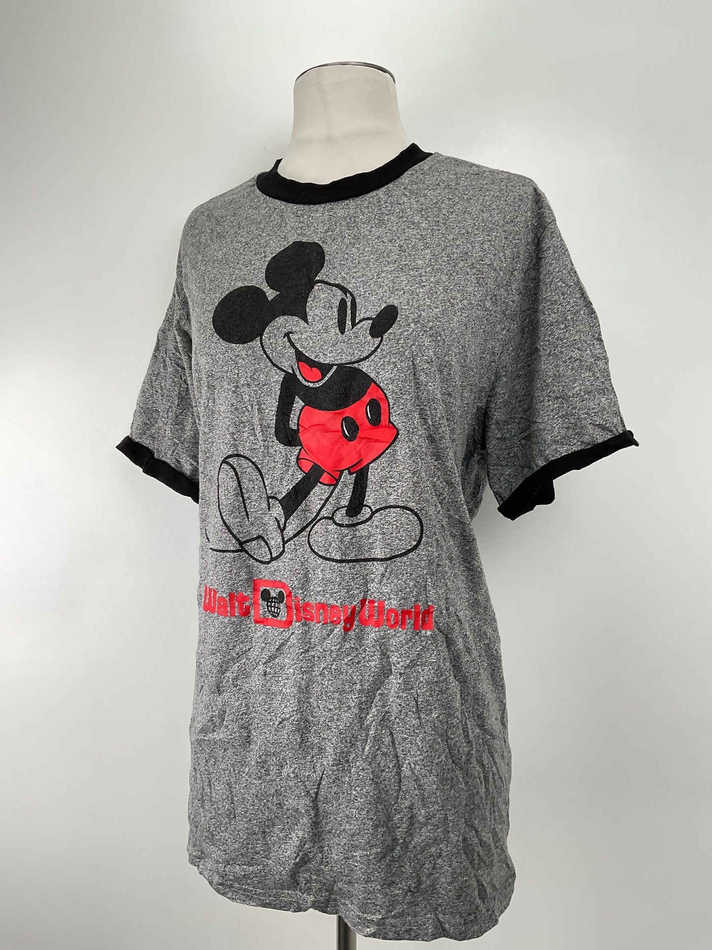 Camiseta Gris Disneq