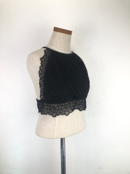 Blusita Negro Floral Deportivo aerie