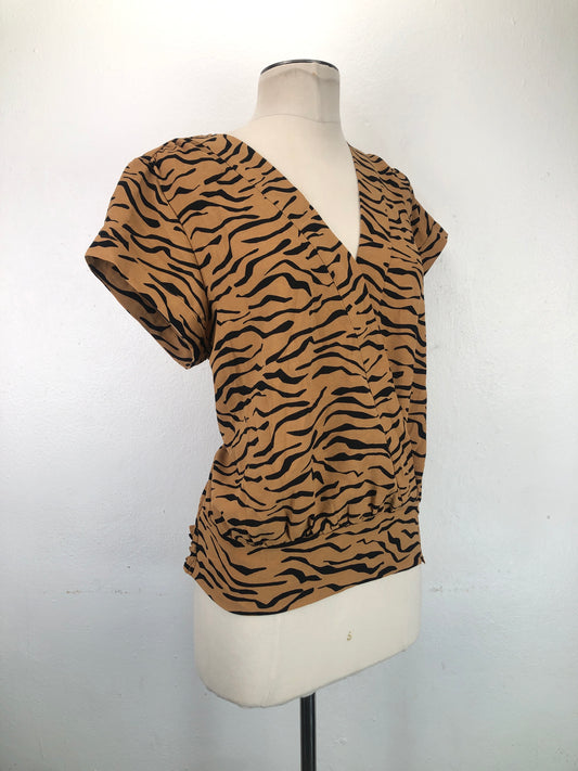 Blusa Caqui Nine West