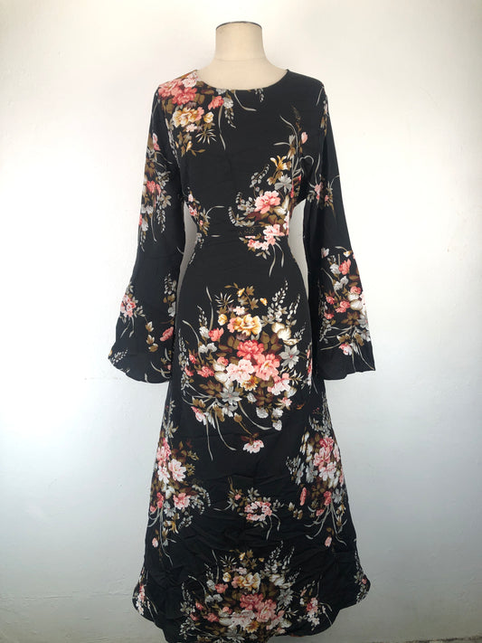 Vestido Negro de Floral Variangis