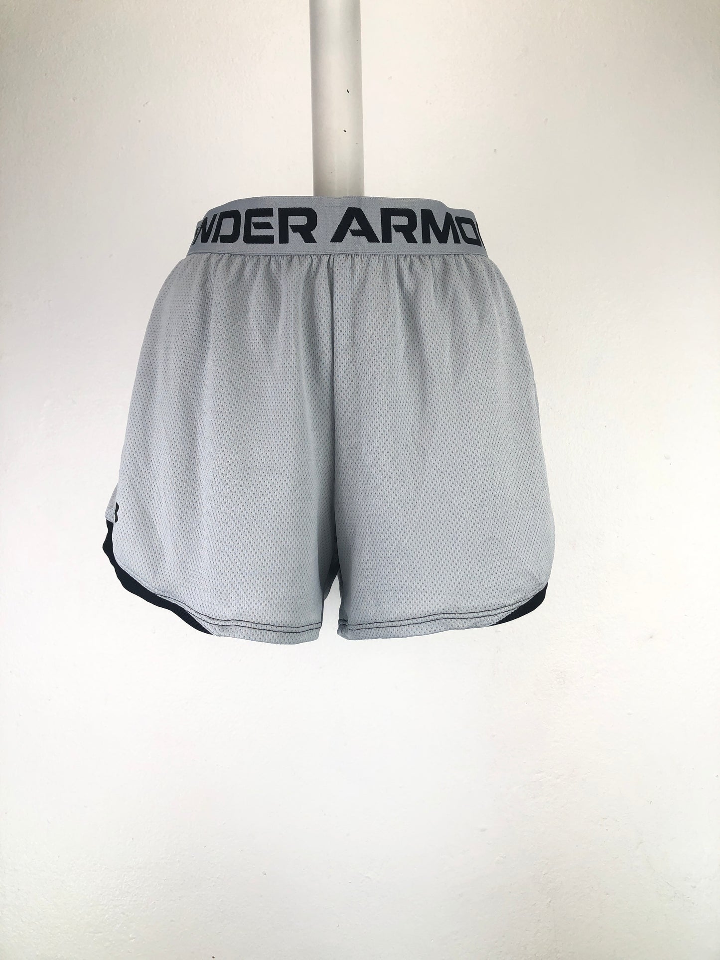 Short Gris Under Amour