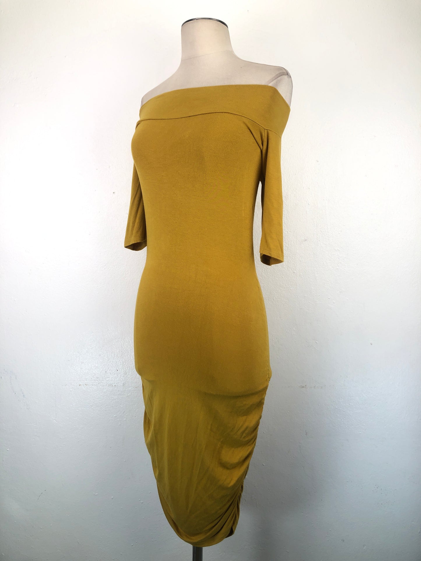 Vestido Mostaza Style