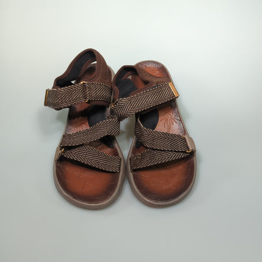 Sandalia Marron Zees