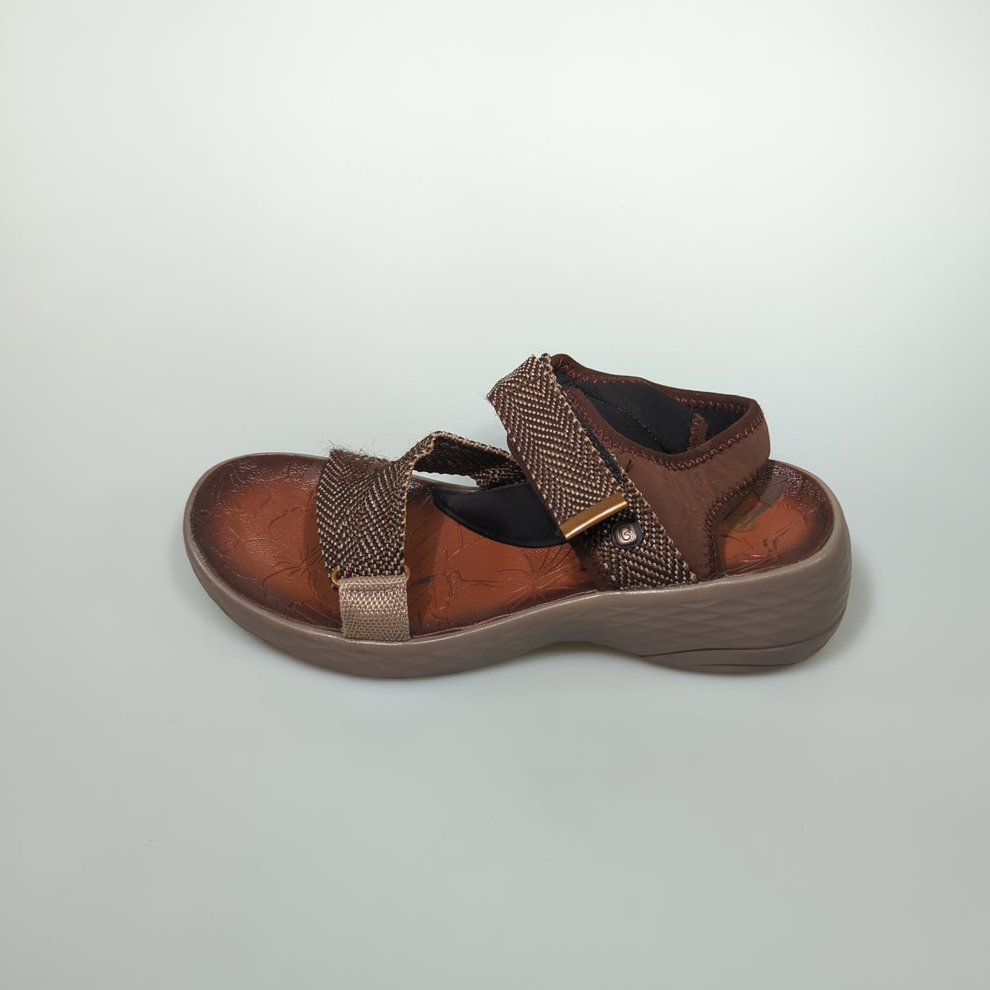 Sandalia Marron Zees