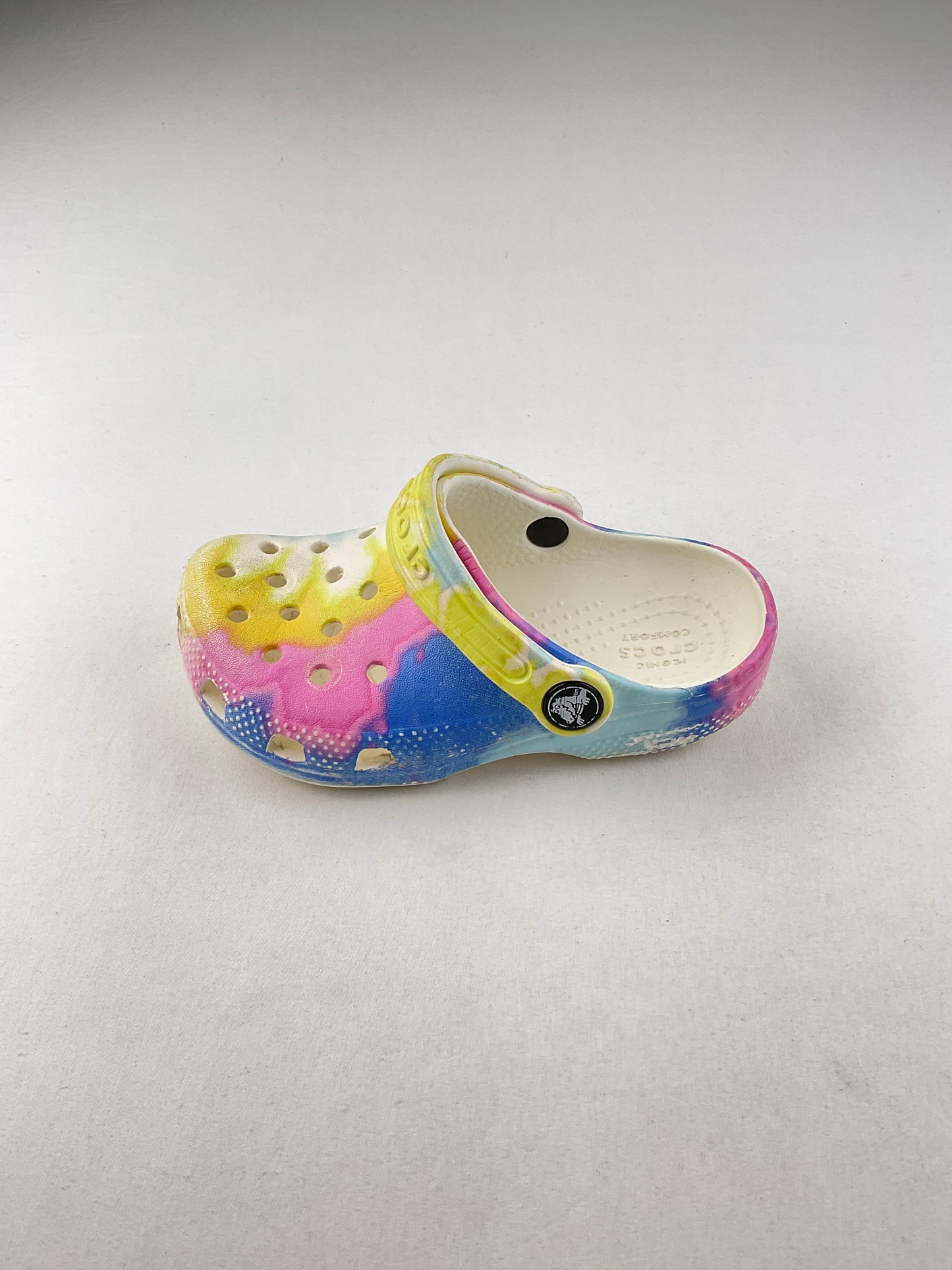 Sandalia Multicolor Crocs