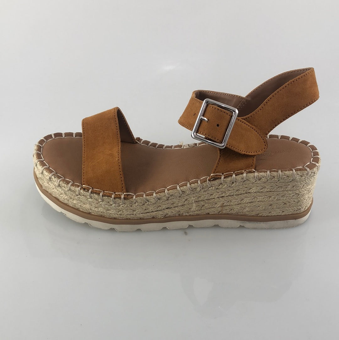 Zapatilla Mostaza Universal Thread