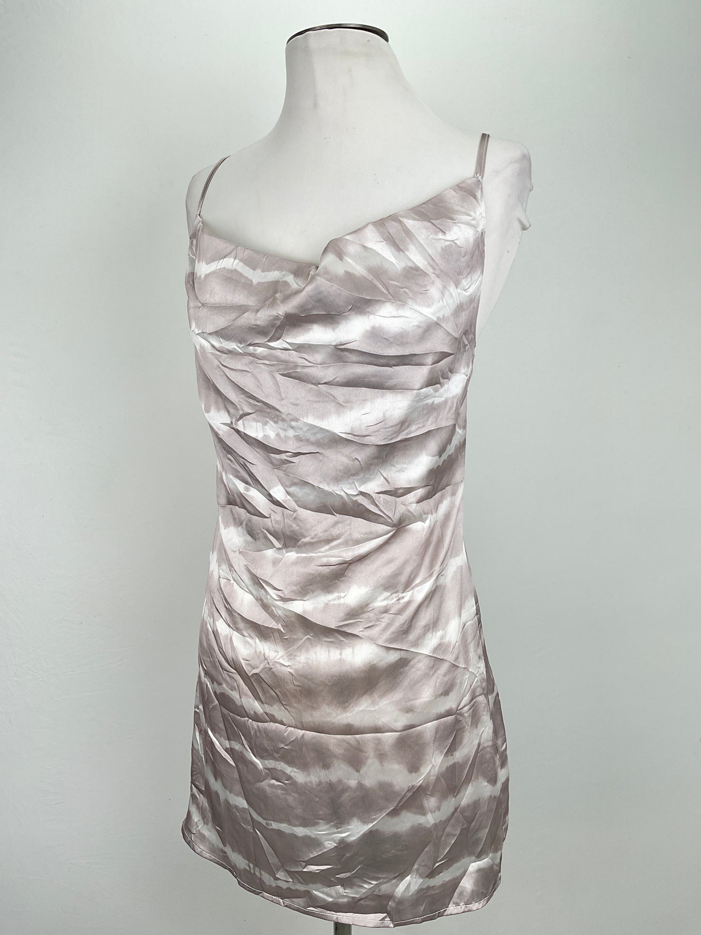 Vestido Crema Style Rack