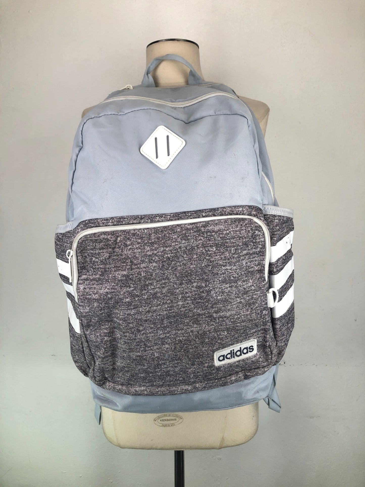 Mochila Gris adidas