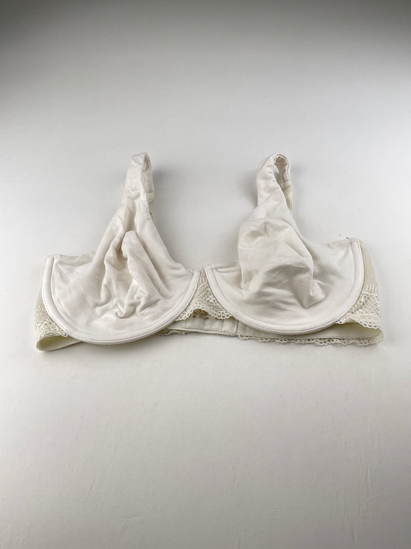 Brasier Blanco Le Mystere