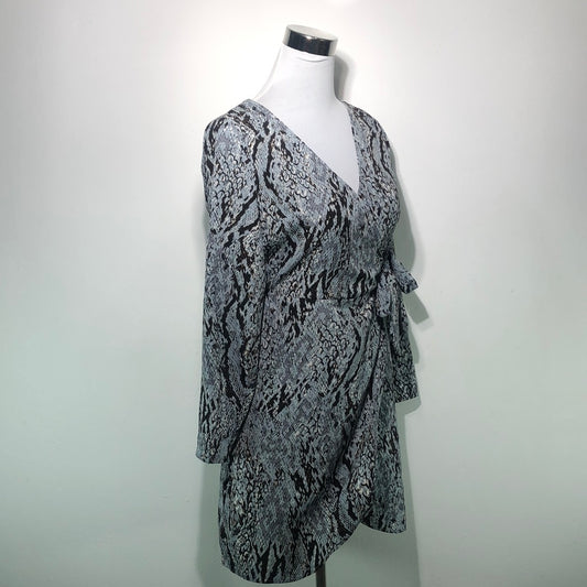 Vestido Gris Skies Are Blue