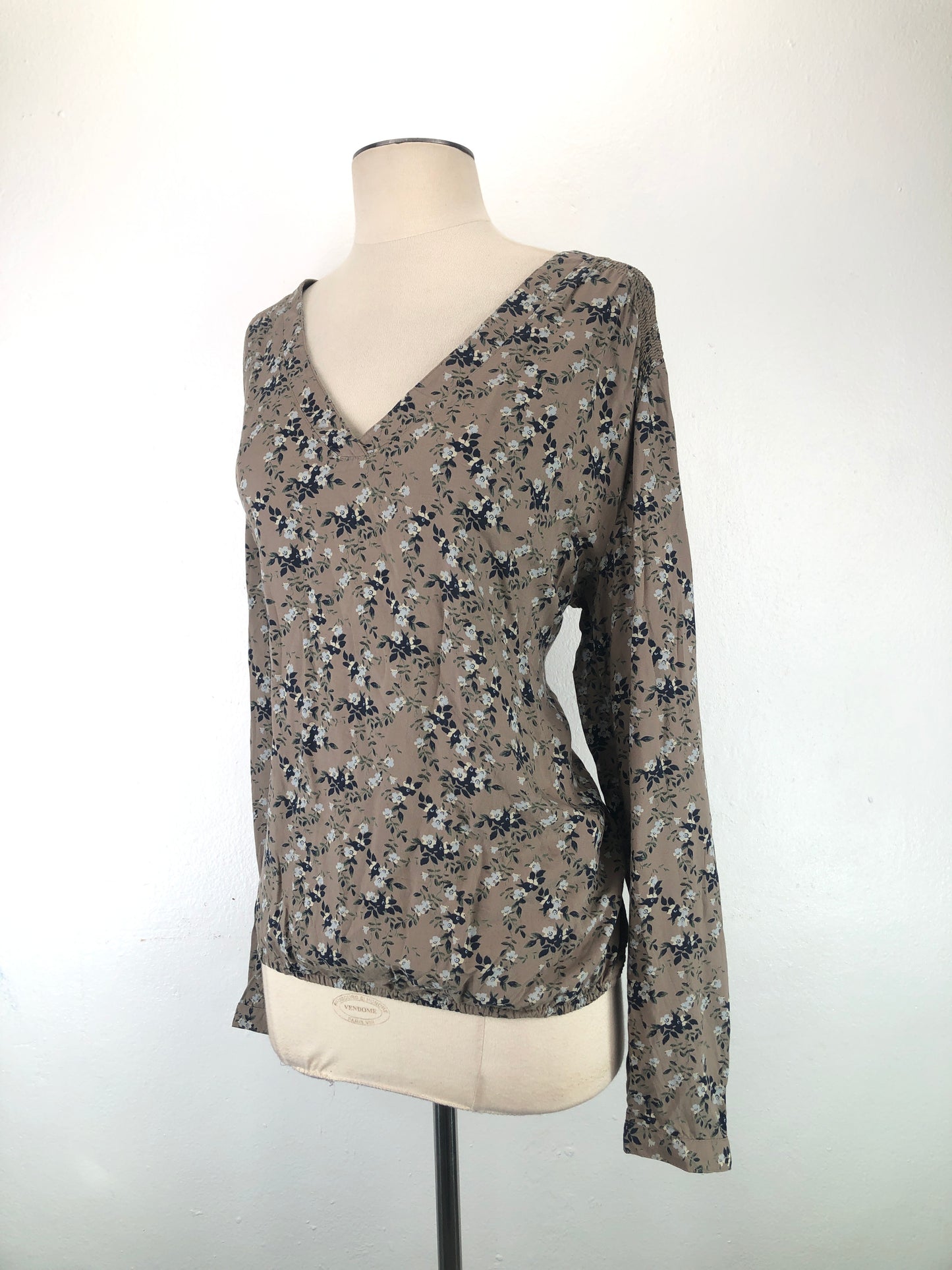 Blusa Crema de Flores Yessica