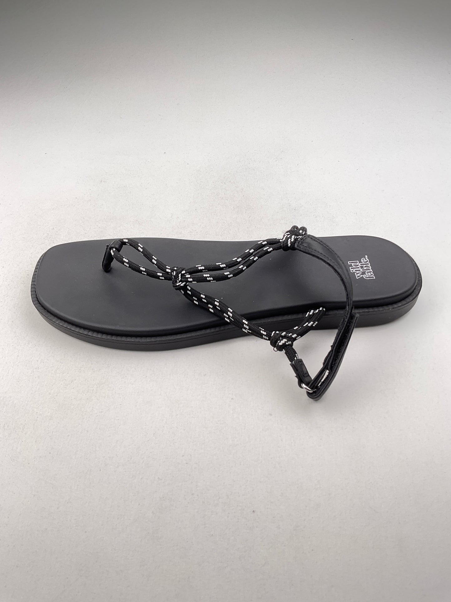Sandalia Negro Wild Fable