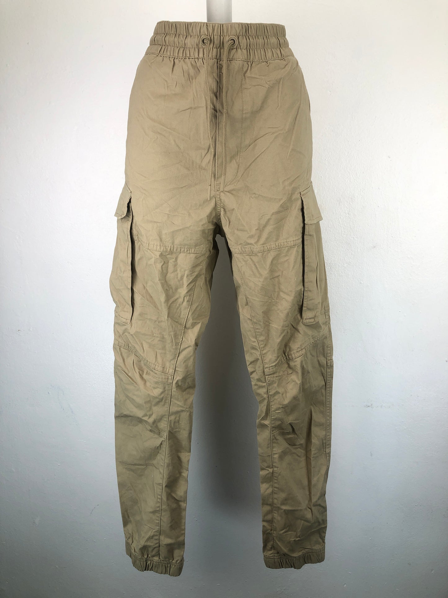 Jogger Crema Hm