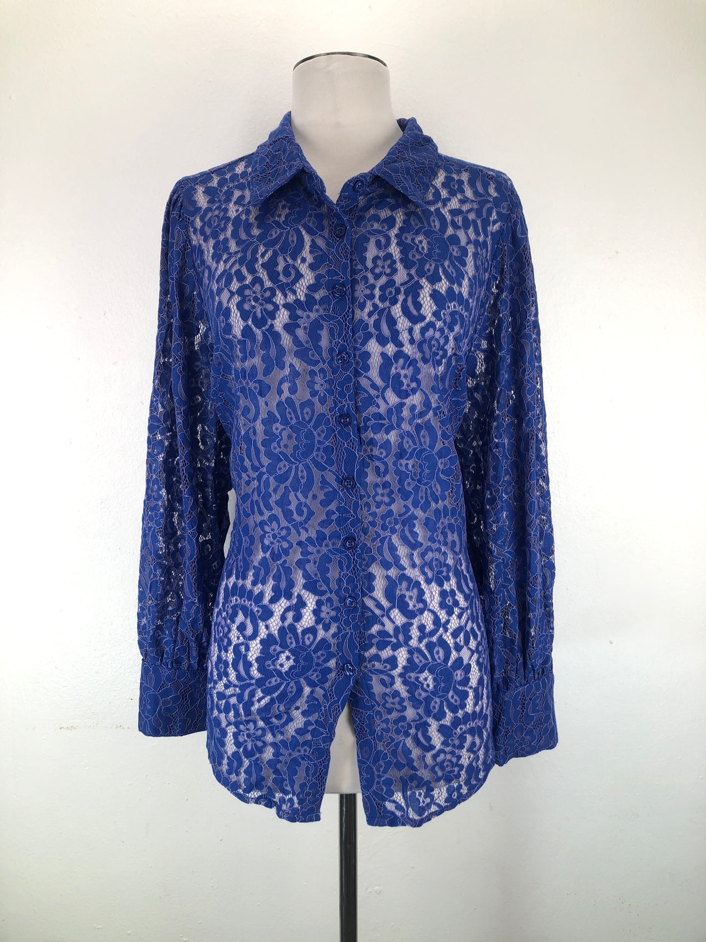 Camisa Azul Floral Torrid