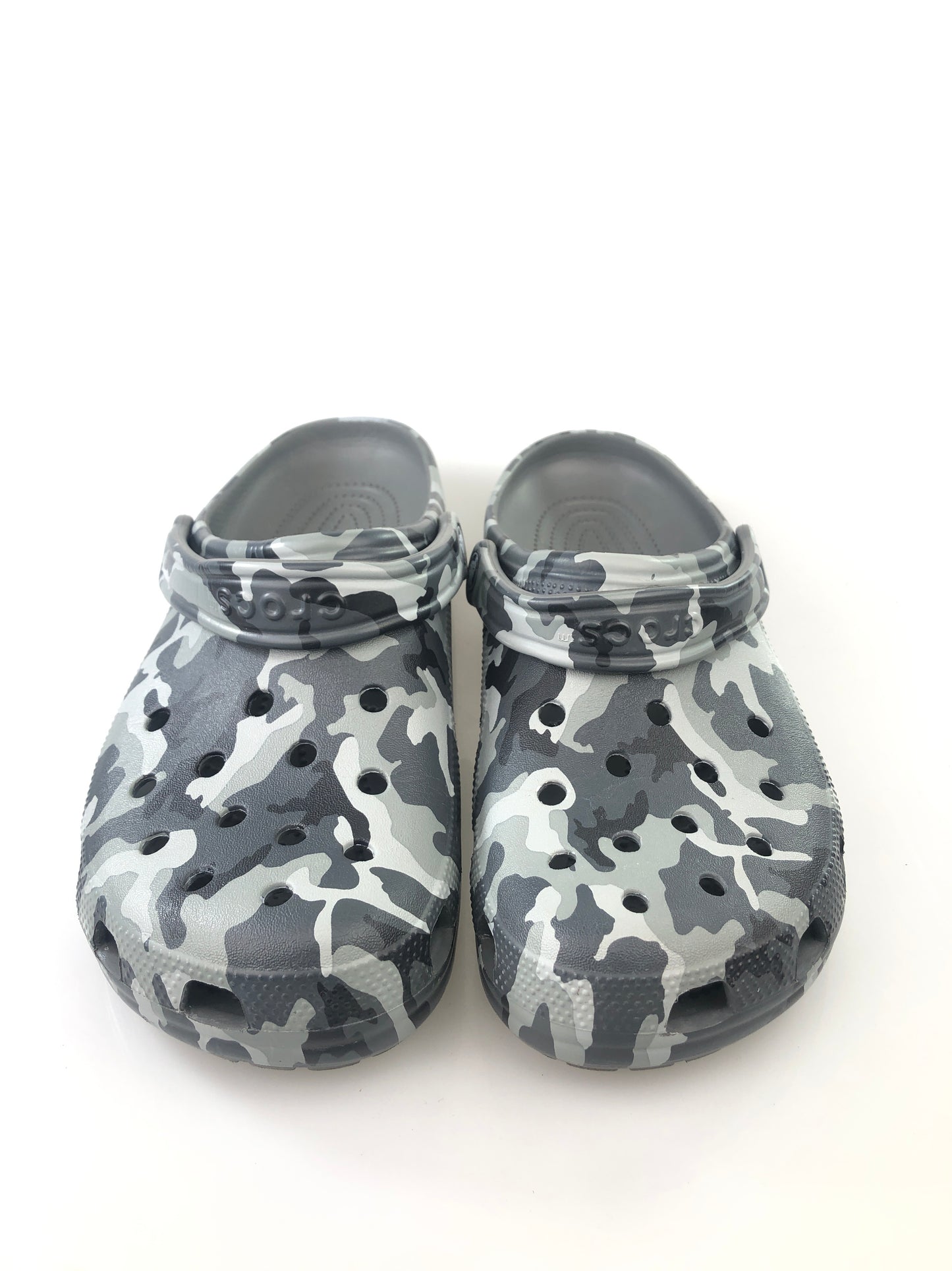Sandalia Gris Crocs