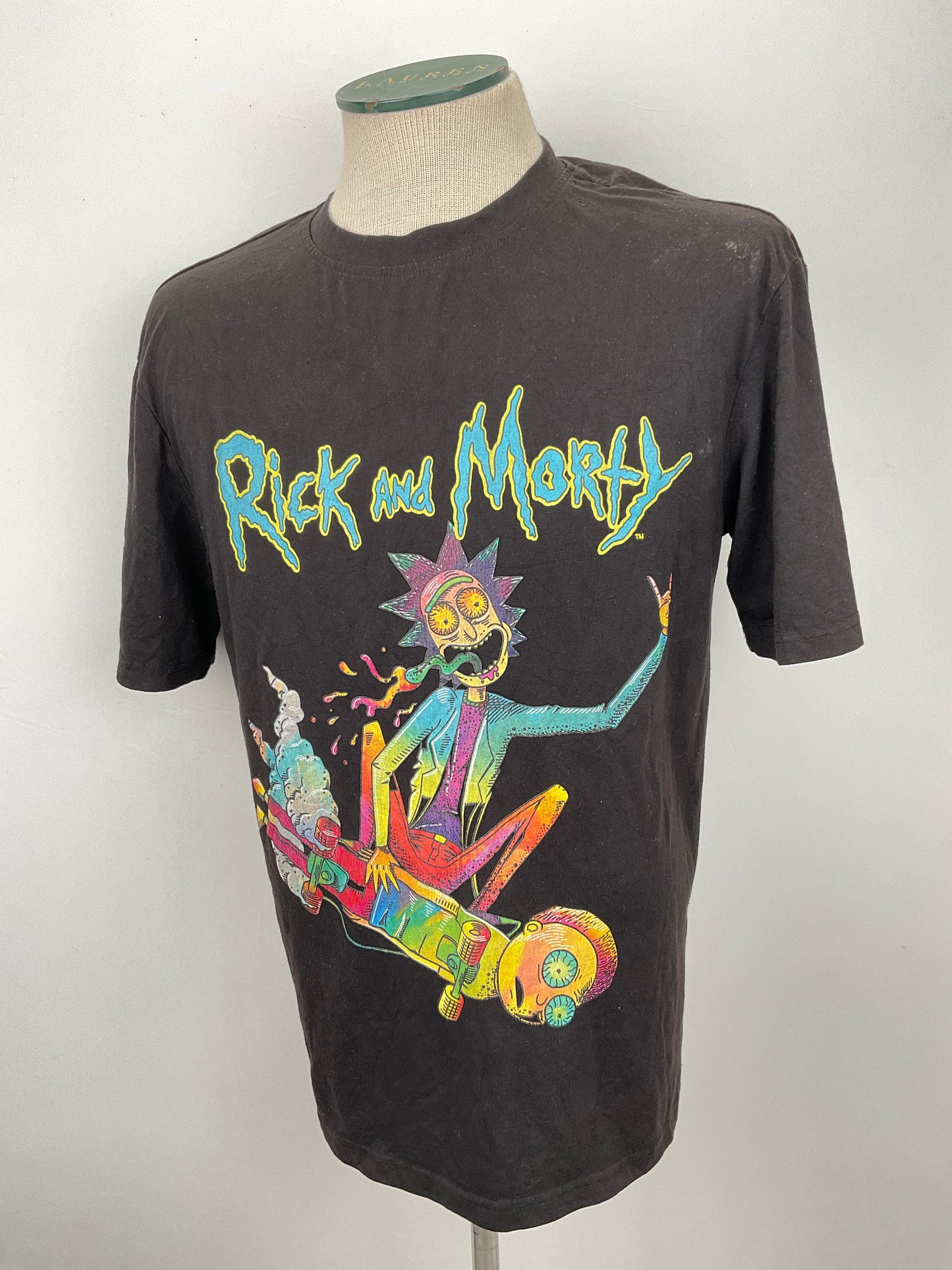 Camiseta Negro Romwe