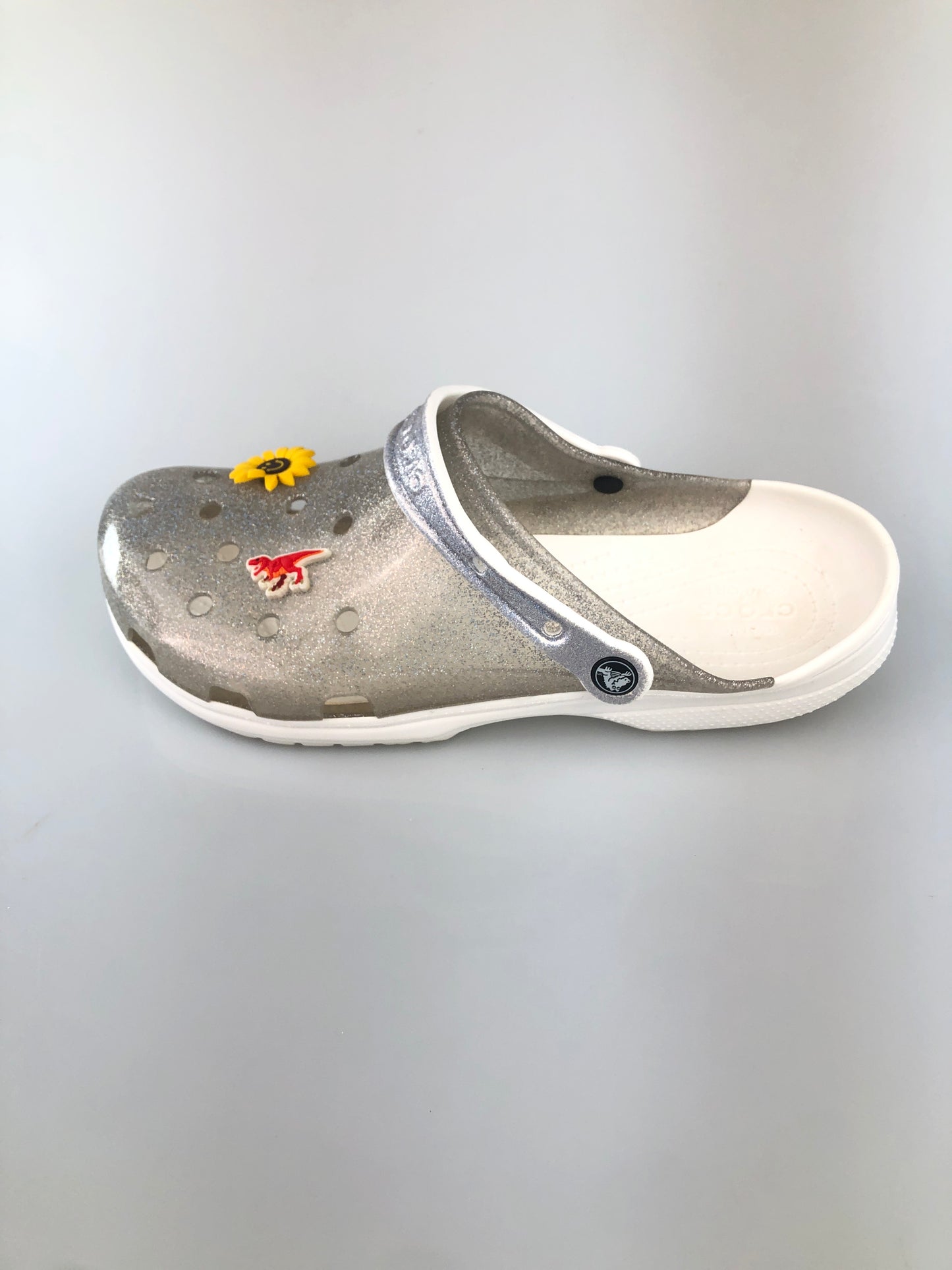 Sandalia gris Crocs