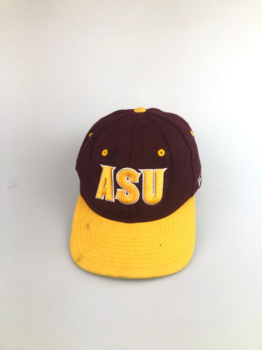 Gorra Rojo vino Zephyr