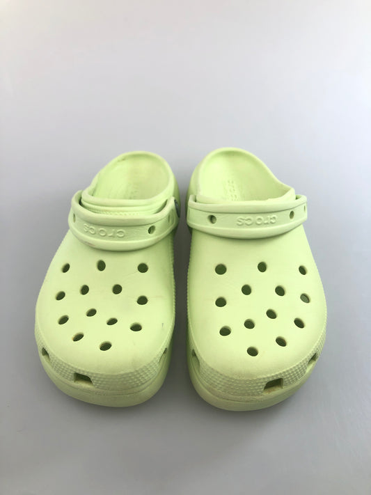 Sandalia Verde plataforma Crocs