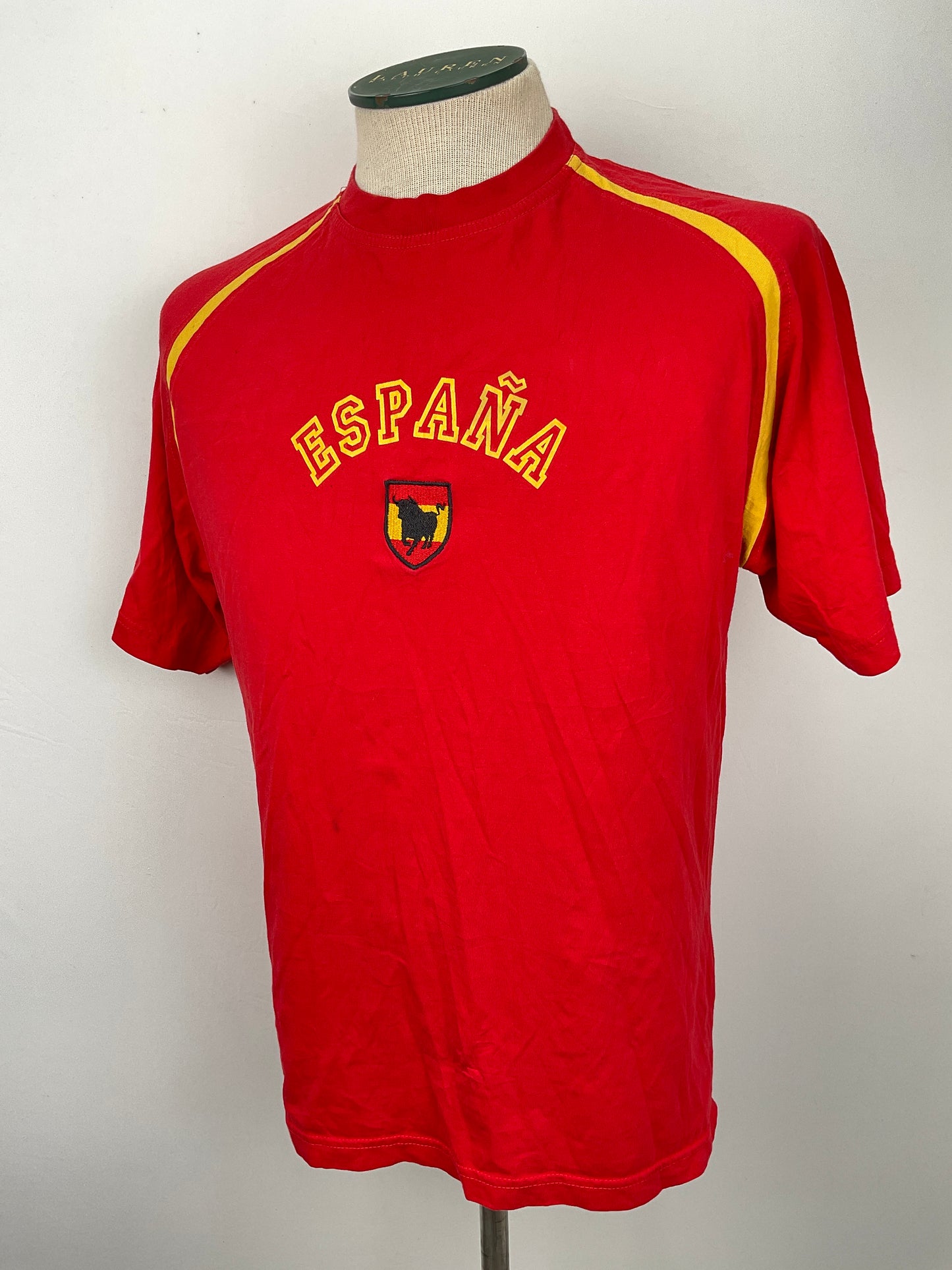 Camiseta Rojo Benegassi. Com