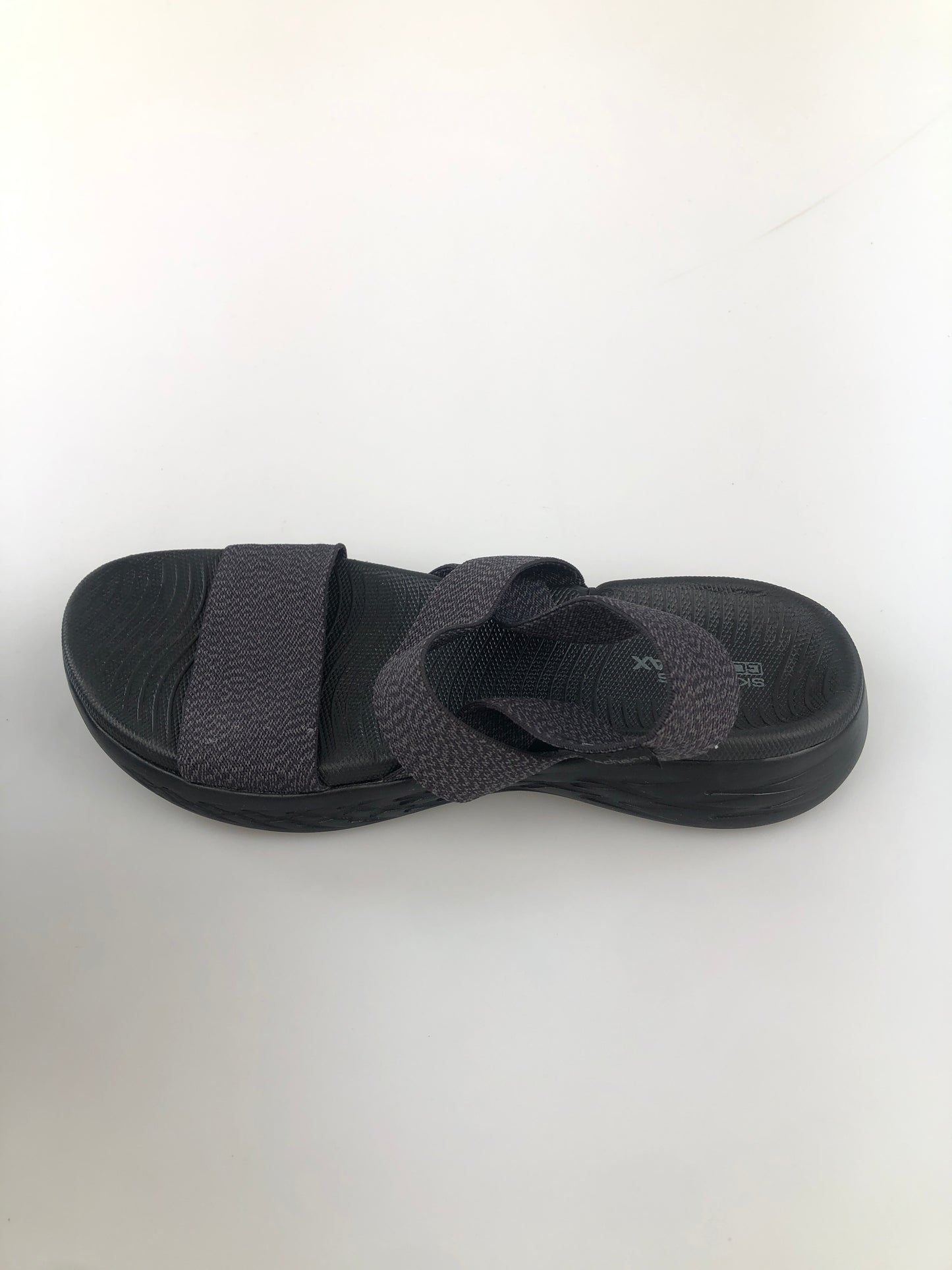 Sandalia Negro Skechers Goga Mat
