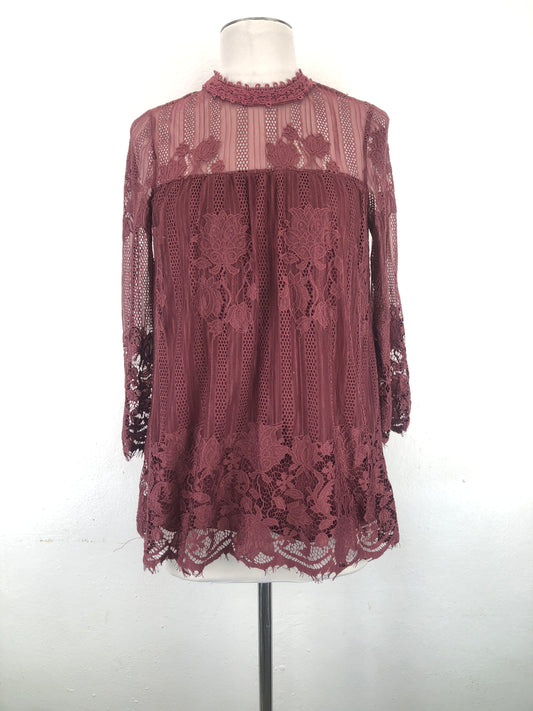 Blusa Rojo vino Floral Chance or Fate