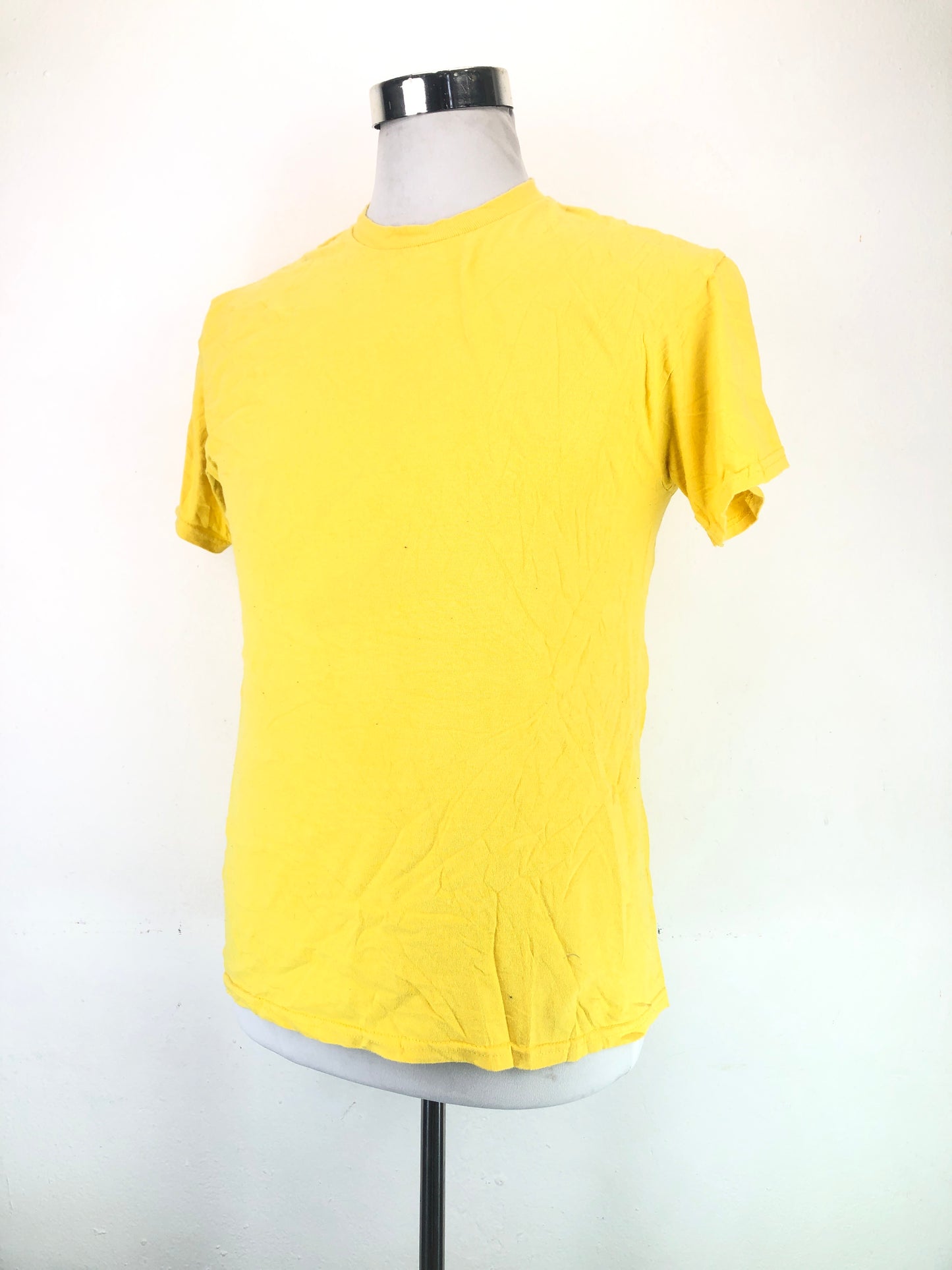 Camiseta Amarillo Gildan