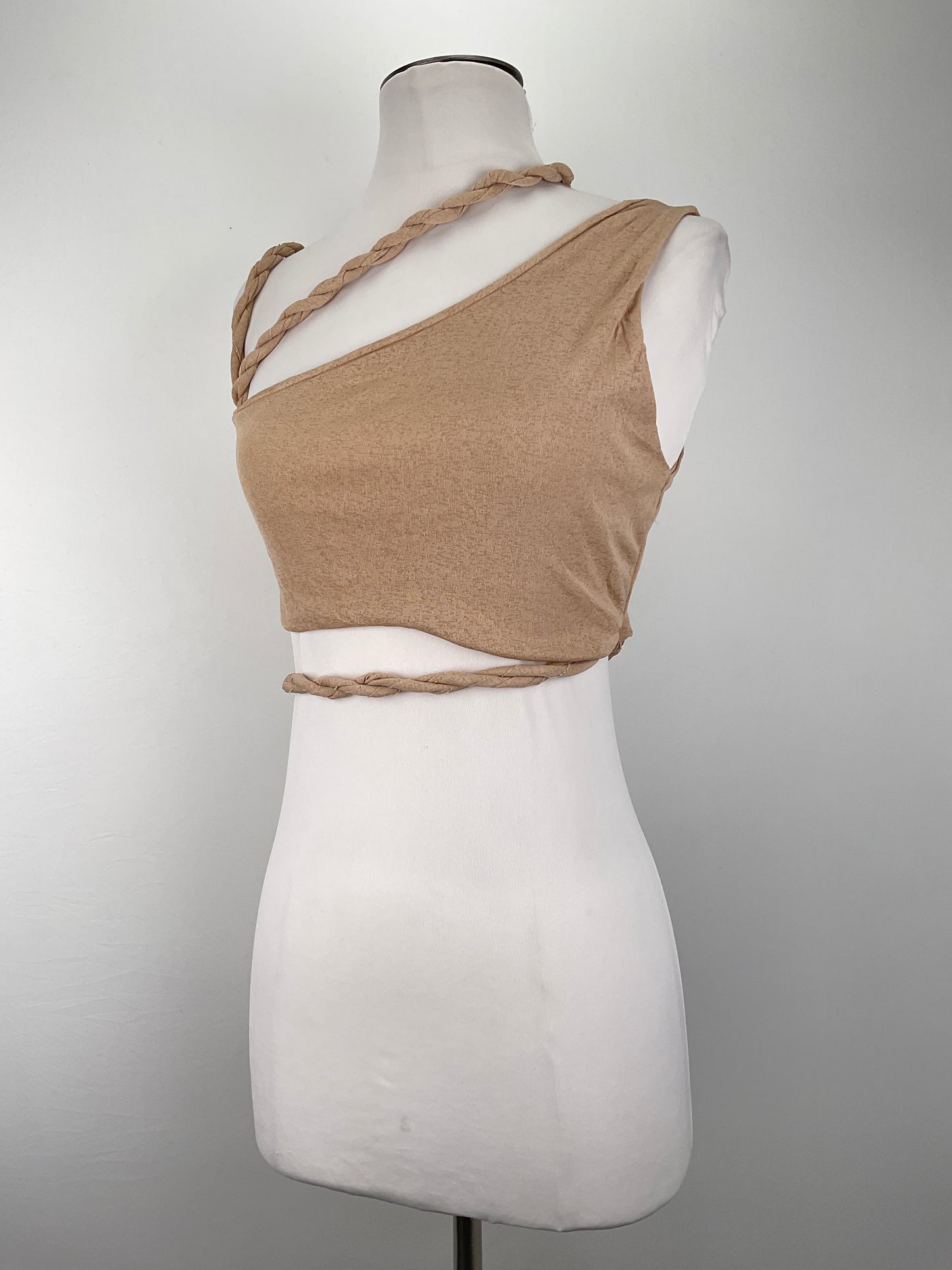 Blusa Crema Prettylittlething