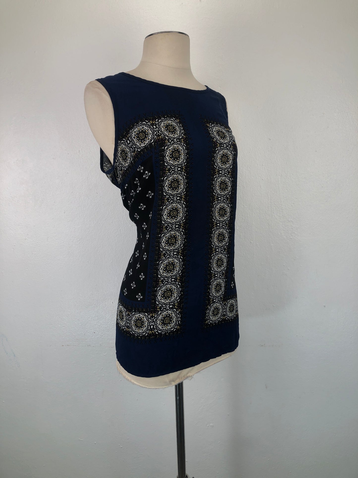 Blusa Azul marino de Flores Artisan Ny