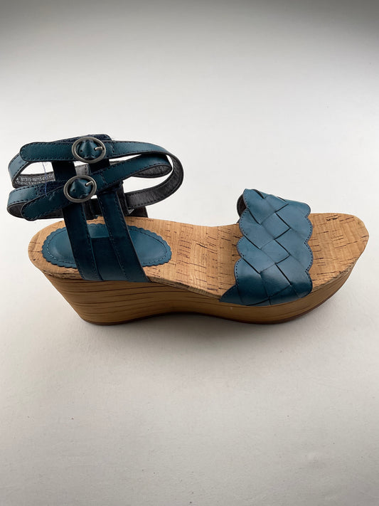 Zapatilla Azul Plataforma Baretraps