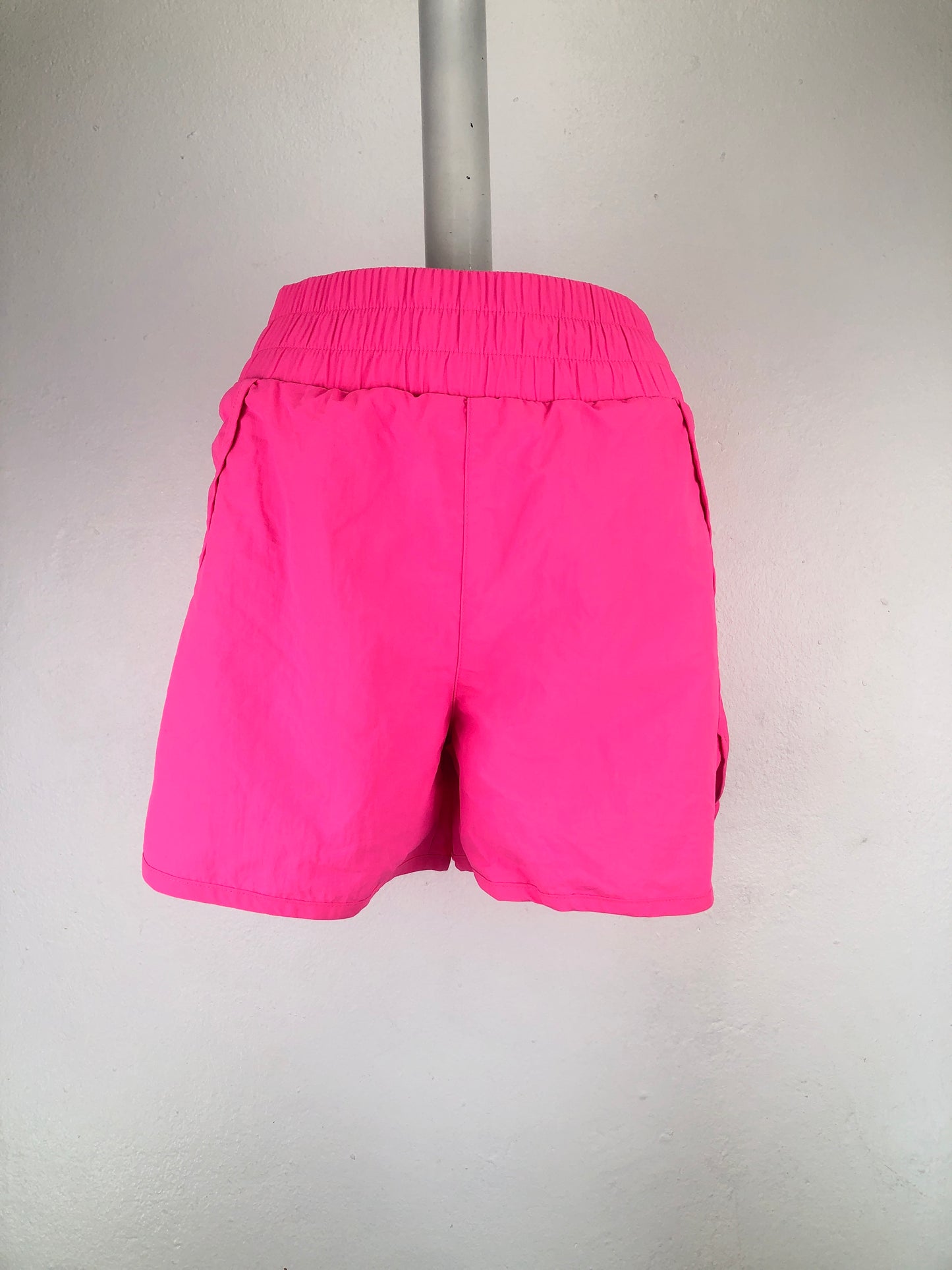 Short Rosado Athletic