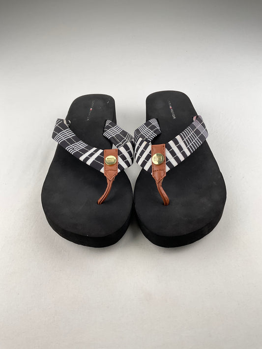 Sandalia Negro Plataforma Tommy Hilfiger