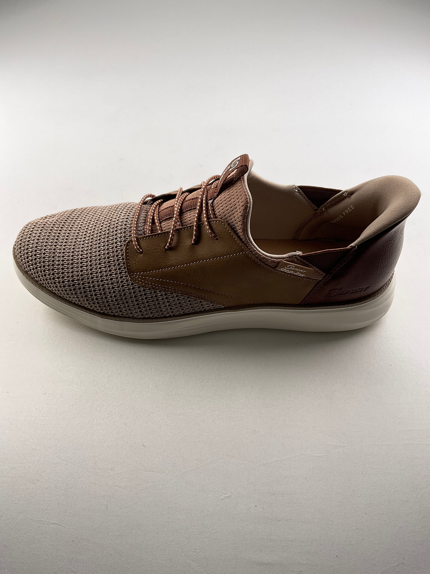 Tenis Marron Sport