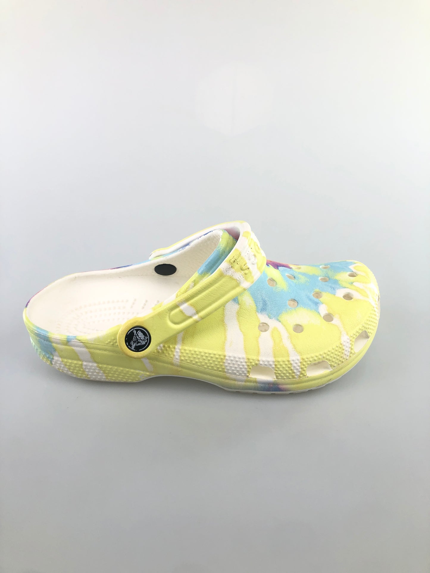 Sandalia Multicolor Crocs
